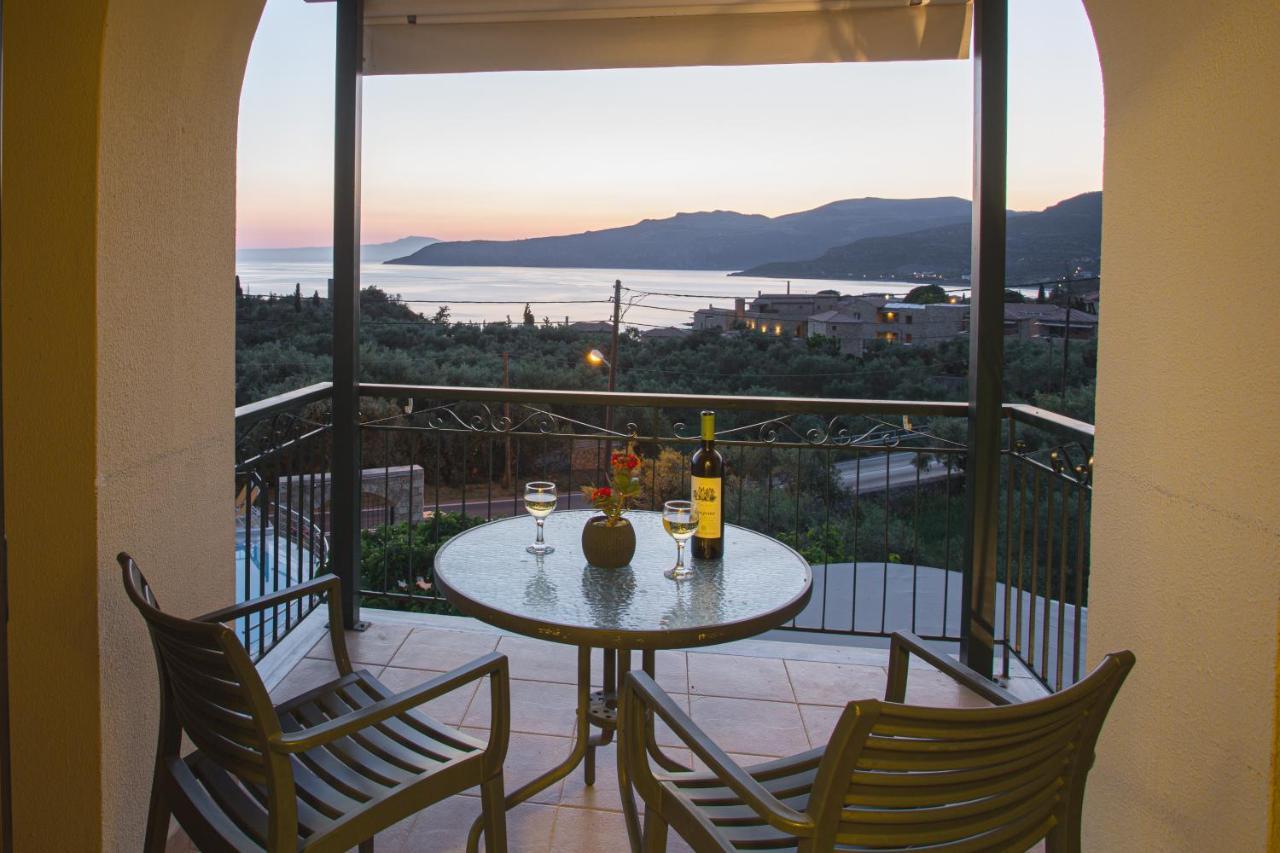 Aparthotel Palataki à Kardamyli Extérieur photo