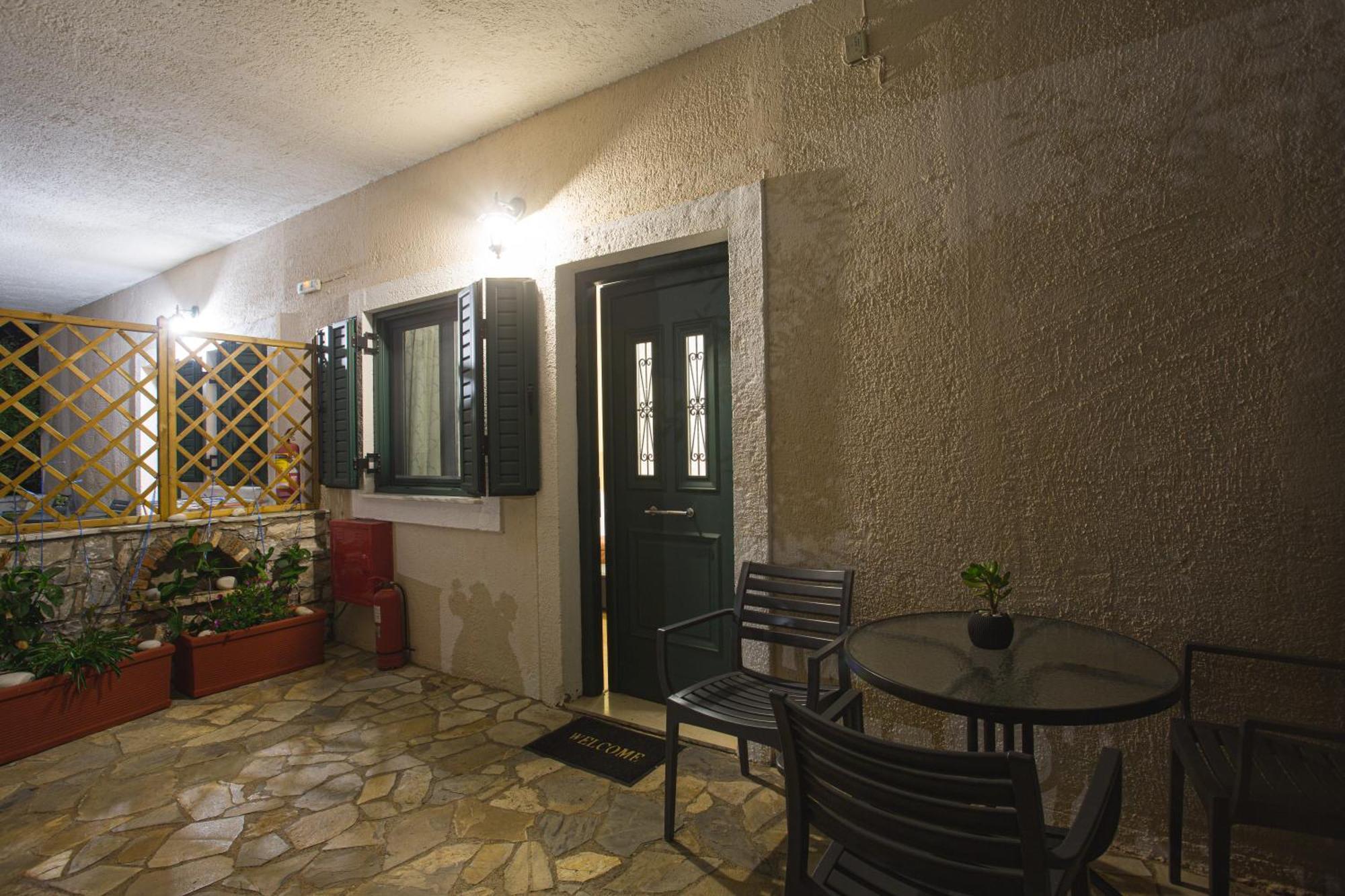 Aparthotel Palataki à Kardamyli Chambre photo