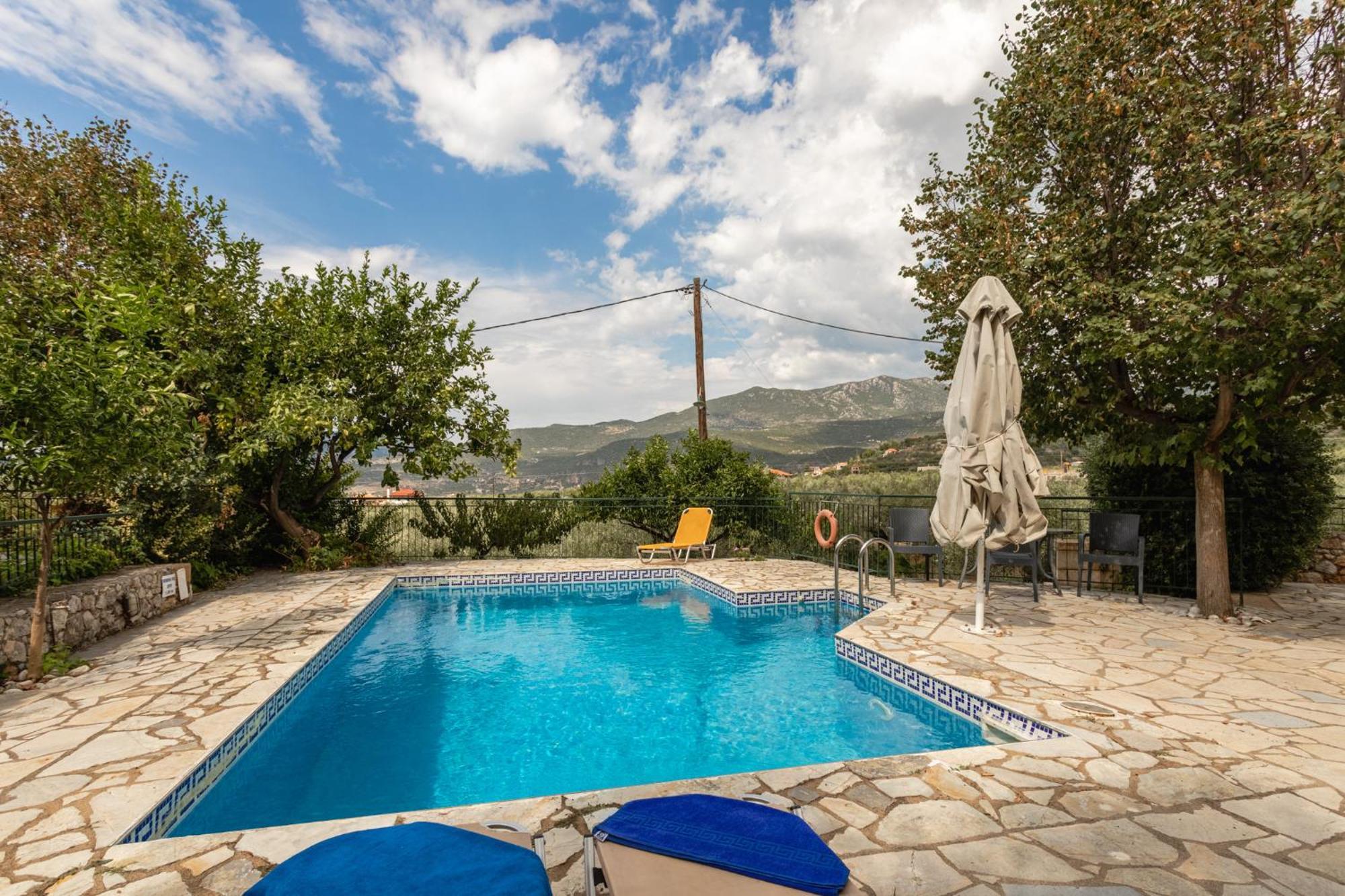Aparthotel Palataki à Kardamyli Extérieur photo