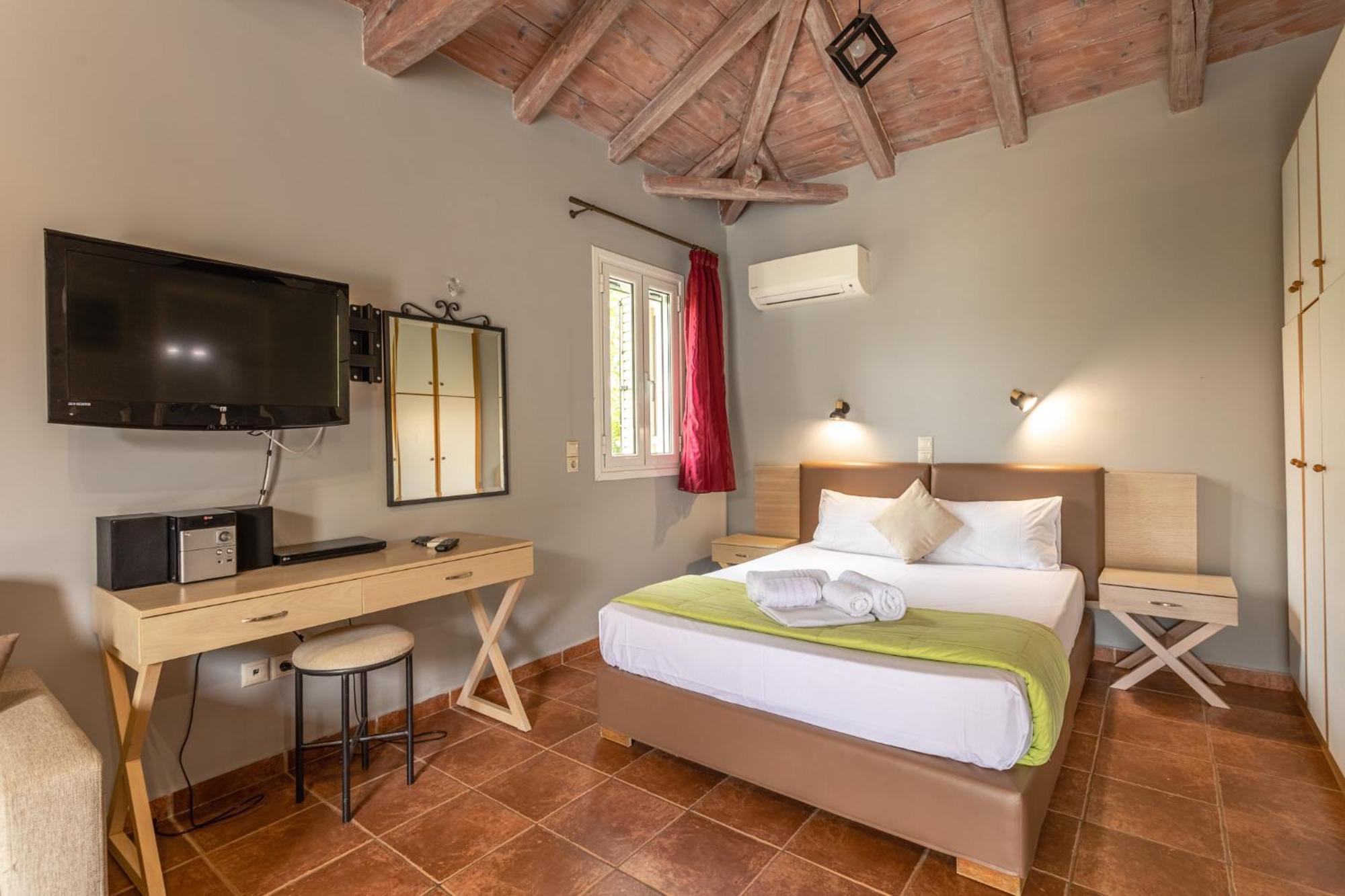Aparthotel Palataki à Kardamyli Extérieur photo