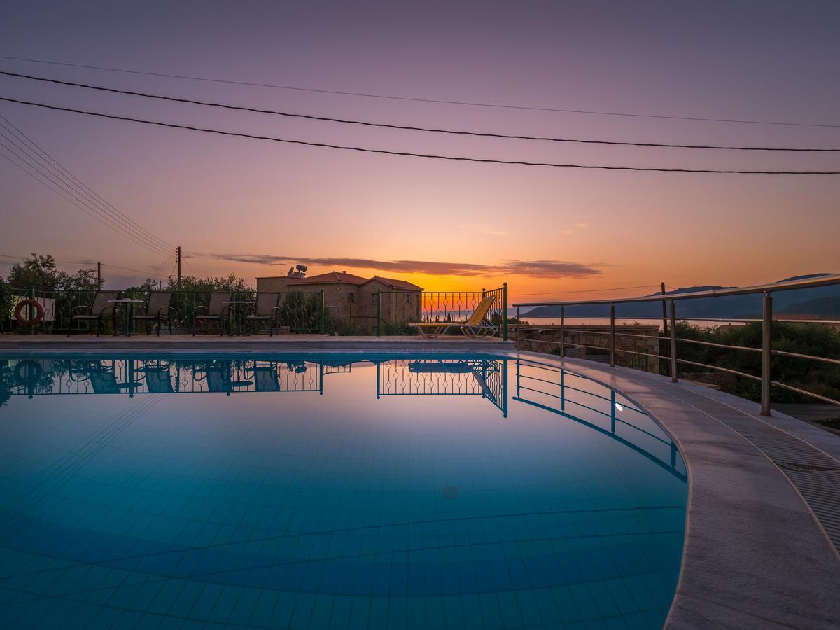 Aparthotel Palataki à Kardamyli Extérieur photo